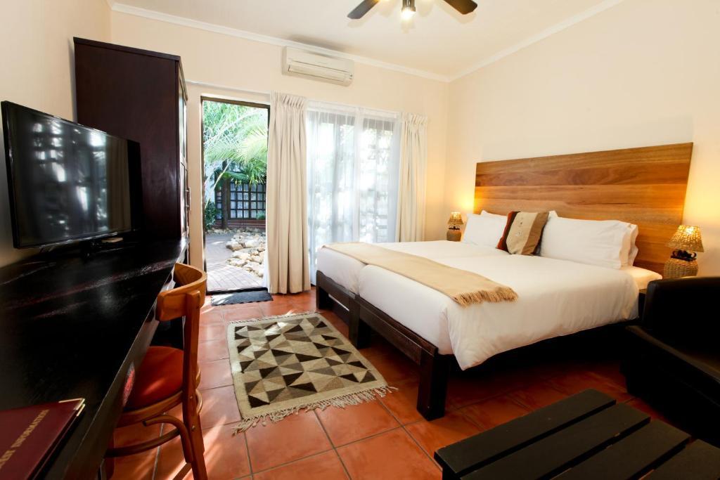 Roof Of Africa Hotel Windhoek Quarto foto
